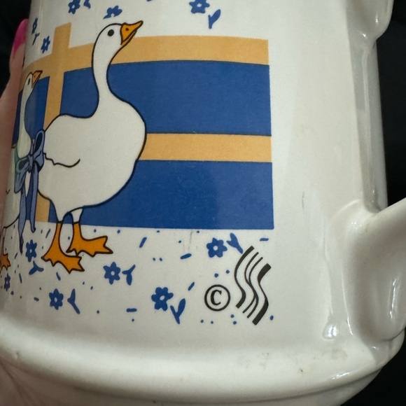VTG Duck Geese Pitcher Ceramic MCM 80s Kitchen Blue Flower Bow Country Farmhouse - Picture 9 of 9